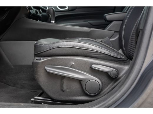 Jeep Compass 4xe 240 Plug-in Hybrid Electric Limited | | Camera | Cruise adaptief | Apple Carplay/Android Auto... ActivLease financial lease