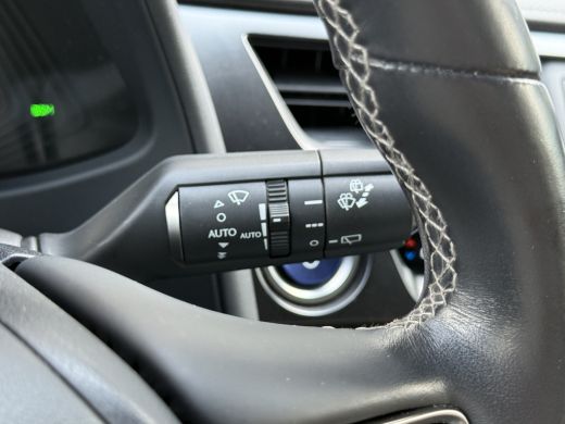 Lexus UX 250h Preference Line | CarPlay | ACC | Dodehoek | Keyless | 18 inch ActivLease financial lease