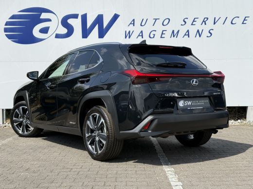 Lexus UX 250h Preference Line | CarPlay | ACC | Dodehoek | Keyless | 18 inch ActivLease financial lease