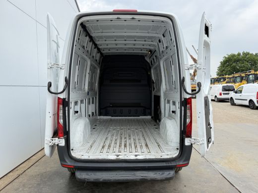 Mercedes-Benz eSprinter 312 55 kWh L2H2 Elektrisch 145km WLTP 80kw Snelladen Climate Control ActivLease financial lease