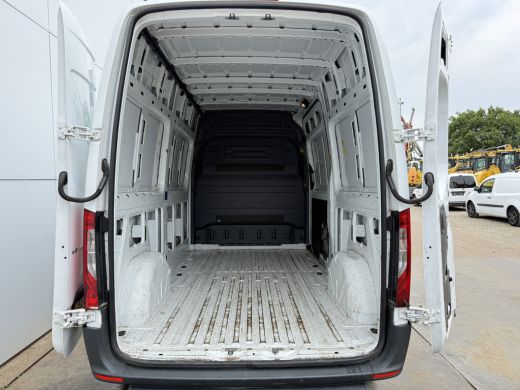 Mercedes-Benz eSprinter 312 55 kWh L2H2 Elektrisch 145km WLTP 80kw Snelladen Climate Control ActivLease financial lease