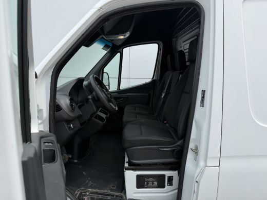 Mercedes-Benz eSprinter 312 55 kWh L2H2 Elektrisch 145km WLTP 80kw Snelladen Climate Control ActivLease financial lease