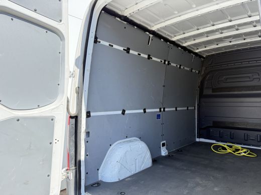 Mercedes-Benz eSprinter 312 55 kWh L2H2 Elektrisch 145km WLTP 92,5% (SOH) 80kw Snelladen Climate Control Camera ActivLease financial lease