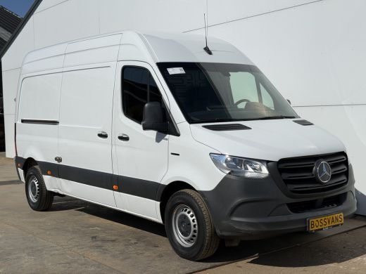 Mercedes-Benz eSprinter 312 55 kWh L2H2 Elektrisch 145km WLTP 92,5% (SOH) 80kw Snelladen Climate Control Camera ActivLease financial lease