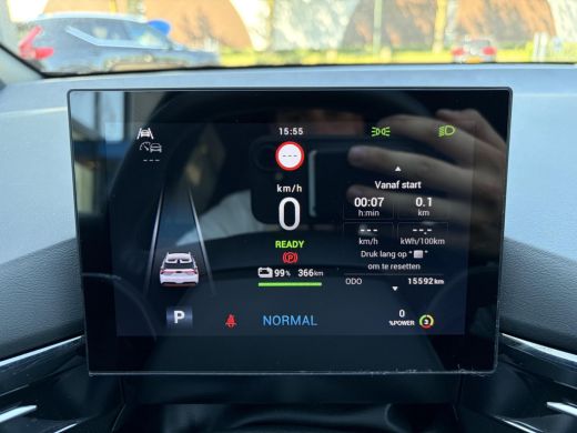 MG MG4 EV Luxury 64 kWh LONG RANGE | SOH 97% | 15.000KM | 360&deg; CAMERA | STOEL & STUURVERWARMING | 7 JAAR MG... ActivLease financial lease