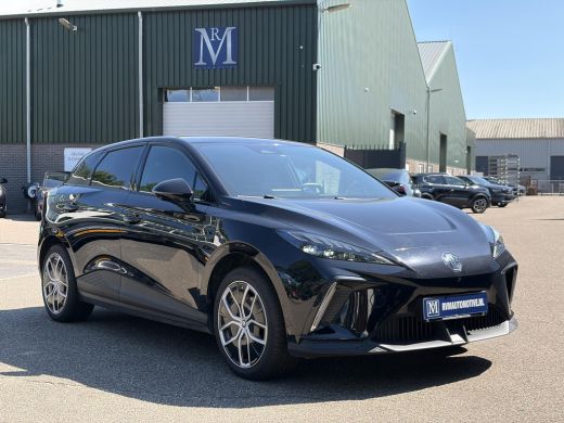 MG MG4 EV Luxury 64 kWh LONG RANGE | SOH 97% | 15.000KM | 360&deg; CAMERA | STOEL & STUURVERWARMING | 7 JAAR MG... ActivLease financial lease
