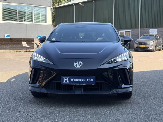 MG MG4 EV Luxury 64 kWh LONG RANGE | SOH 97% | 8000KM |  360&deg; CAMERA | STOEL & STUURVERWARMING | 7 JAAR MG ... ActivLease financial lease