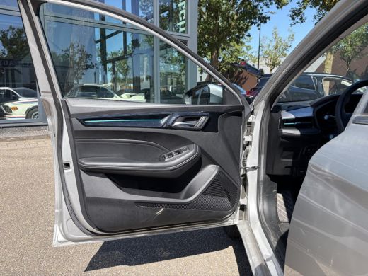MG MG5 Long Range Comfort 61 kWh SOH 96% | ACHTERUITRIJCAMERA | ADAPTIVE CRUISE CONTROL | STOEL & STUURV... ActivLease financial lease
