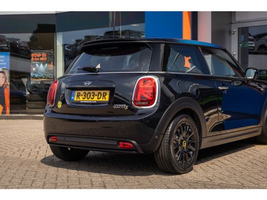 Mini Electric Camden Edition 33 kWh | Apple Carplay/Android Auto | Parkeersensoren | FULL Led | Navi | Lederen ... ActivLease financial lease