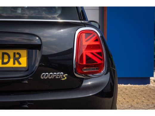 Mini Electric Camden Edition 33 kWh | Apple Carplay/Android Auto | Parkeersensoren | FULL Led | Navi | Lederen ... ActivLease financial lease