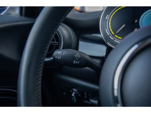 Mini Electric Camden Edition 33 kWh | Apple Carplay/Android Auto | Parkeersensoren | FULL Led | Navi | Lederen ... ActivLease financial lease
