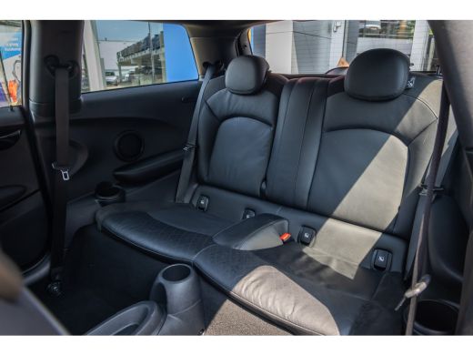 Mini Electric Camden Edition 33 kWh | Apple Carplay/Android Auto | Parkeersensoren | FULL Led | Navi | Lederen ... ActivLease financial lease
