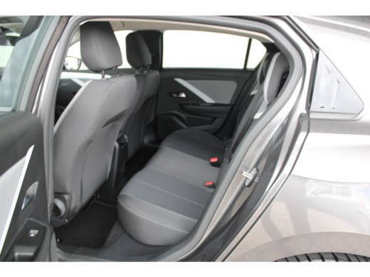 Opel Astra 1.2 Edition | LED koplampen | Apple Carplay/ Android Auto | Climate control | ActivLease financial lease