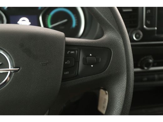 Opel Vivaro-e 75 kWh L3H1 | Snelladen | SOH 93% | Airco | Cruise | Camera | Carplay | 3 Zits | Navi | 2xSchuifdeur ActivLease financial lease