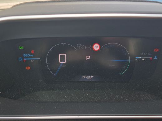 Peugeot 2008 1.2 Hybrid 145 GT Voor en achter camera | Climate control | Apple carplay en Android auto | Adapt... ActivLease financial lease