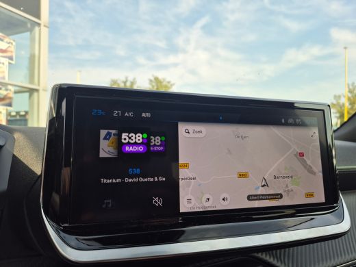 Peugeot 2008 1.2 Hybrid 145 GT Voor en achter camera | Climate control | Apple carplay en Android auto | Adapt... ActivLease financial lease