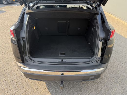 Peugeot 3008 225pk HYbrid Allure Pack Business (Trekhaak - Elektrische klep - 360gr Camera - LED - Automatisch... ActivLease financial lease