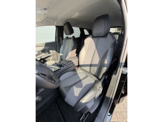 Peugeot 3008 225pk HYbrid Allure Pack Business (Trekhaak - Elektrische klep - 360gr Camera - LED - Automatisch... ActivLease financial lease