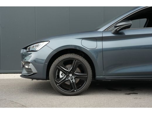 Seat Leon Sportstourer FR Business - eHybrid | Achteruitrijcamera | Automatisch dimmende binnenspiegel | Da... ActivLease financial lease