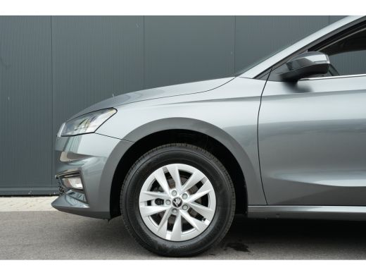 Skoda Fabia Business Edition | Achteruitrijcamera | Chromen raamlijsten | Cruise control met speedlimiter ActivLease financial lease