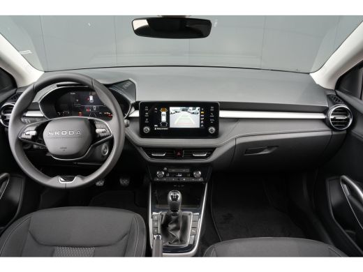 Skoda Fabia Business Edition | Achteruitrijcamera | Chromen raamlijsten | Cruise control met speedlimiter ActivLease financial lease