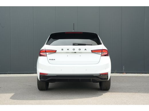 Skoda Fabia Monte Carlo | Achteruitrijcamera | Cruise control met speedlimiter | Driver Activity Assistant, v... ActivLease financial lease
