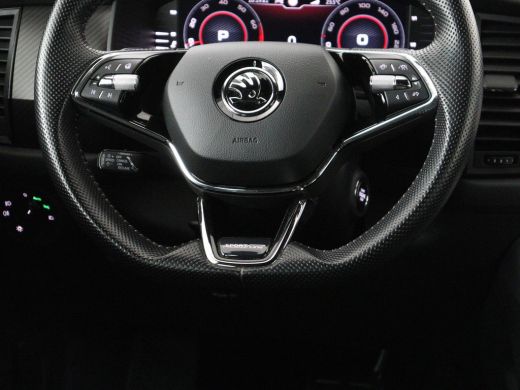 Skoda Kodiaq | Trekhaak | Memory | Stuur/stoel verwarming | Leder/alcantara | Carplay | Adaptive cruise | Came... ActivLease financial lease