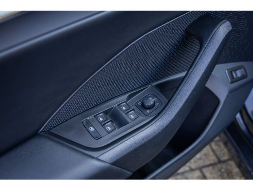Skoda Octavia Combi 1.0 e-TSI Business Edition Plus | Elektrische Trekhaak | Elektrisch stoel met geheugen | Ad... ActivLease financial lease