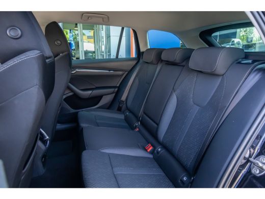 Skoda Octavia Combi 1.0 e-TSI Business Edition Plus | Elektrische Trekhaak | Elektrisch stoel met geheugen | Ad... ActivLease financial lease