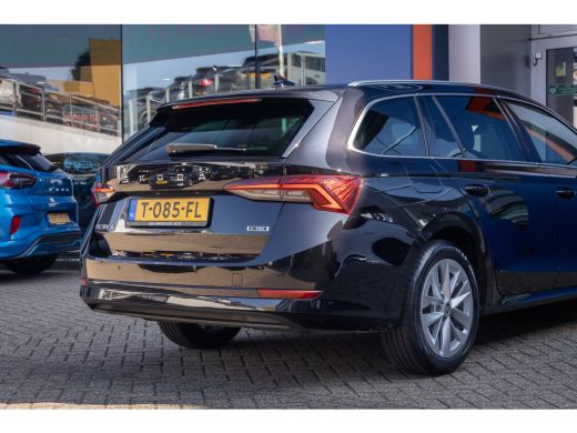 Skoda Octavia Combi 1.0 e-TSI Business Edition Plus | Elektrische Trekhaak | Elektrisch stoel met geheugen | Ad... ActivLease financial lease