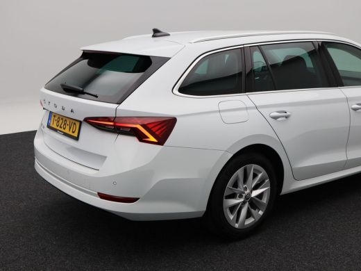 Skoda Octavia Combi 1.0 TSi 115 Pk Business Edition Plus | Adaptive Cruise | Stoelverwarming | Climatronic | Na... ActivLease financial lease