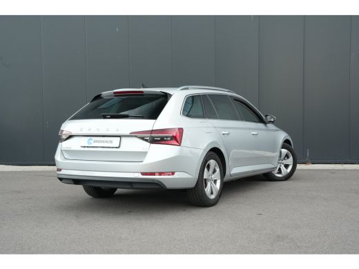 Skoda Superb Combi 1.4 218pk TSI iV Business Edition Plus | Camera | Cruise Control | Comfort Stoelen | ActivLease financial lease