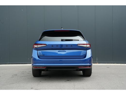 Skoda Superb Combi Sportline Business | Achteruitrijcamera | Climatronic, elektronische airconditioning met 3 ... ActivLease financial lease