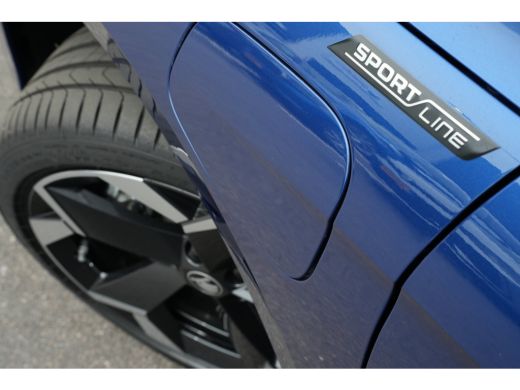 Skoda Superb Combi Sportline Business | Achteruitrijcamera | Climatronic, elektronische airconditioning met 3 ... ActivLease financial lease
