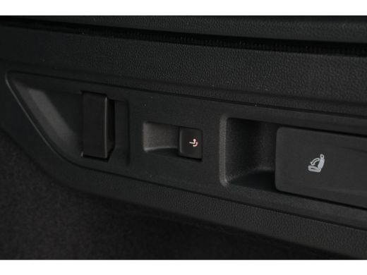 Skoda Superb Combi Sportline Business | Achteruitrijcamera | Climatronic, elektronische airconditioning met 3 ... ActivLease financial lease