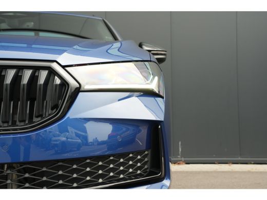 Skoda Superb Combi Sportline Business | Achteruitrijcamera | Climatronic, elektronische airconditioning met 3 ... ActivLease financial lease