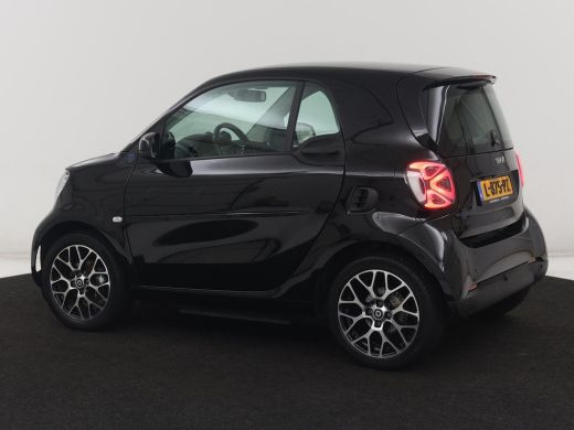 Smart Fortwo EQ Comfort PLUS 18 kWh | SOH 91.8% | Leder | Panoramadak | Stoelverwarming | Camera | Bluetooth |... ActivLease financial lease