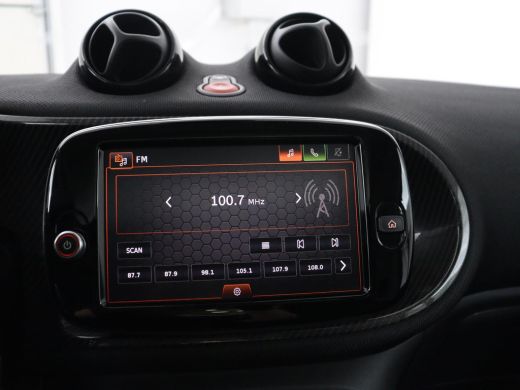 Smart Fortwo EQ Comfort PLUS 18 kWh | SOH 91.8% | Leder | Panoramadak | Stoelverwarming | Camera | Bluetooth |... ActivLease financial lease