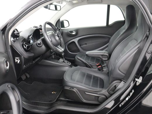 Smart Fortwo EQ Comfort PLUS 18 kWh | SOH 91.8% | Leder | Panoramadak | Stoelverwarming | Camera | Bluetooth |... ActivLease financial lease