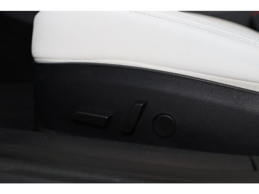 Tesla Model 3 Performance AWD 75 kWh | Leder | Adaptive Cruise | Elektr Stoelen + mem | 20 inch | Carbon afwerk... ActivLease financial lease