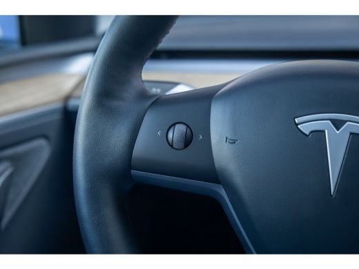 Tesla Model Y Performance AWD 75 kWh | Trekhaak | Panoramadak | Dodehoek detectie | 21'' | Memory | Leder | Aut... ActivLease financial lease