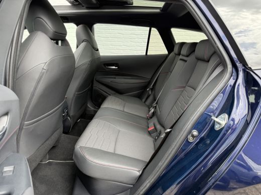 Toyota Corolla Touring Sports 2.0 Hybrid Executive | Pano | HUD | ACC | JBL | Keyless | 18 inch ActivLease financial lease