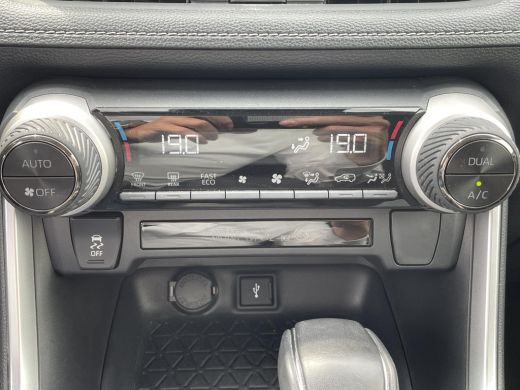 Toyota RAV4 2.5 Hybrid Dynamic **TREKHAAK/ DODEHOEK DETECTIE/ KEYLESS** ActivLease financial lease