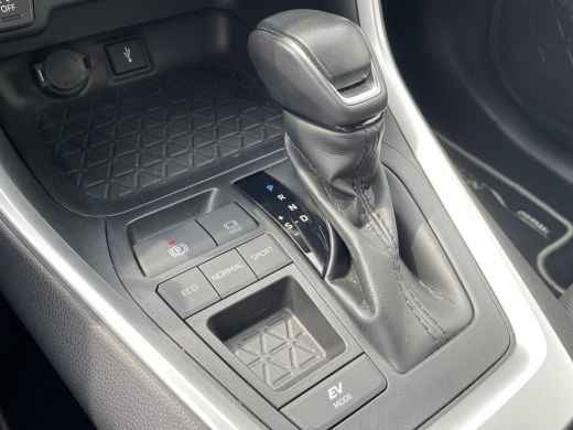 Toyota RAV4 2.5 Hybrid Dynamic **TREKHAAK/ DODEHOEK DETECTIE/ KEYLESS** ActivLease financial lease