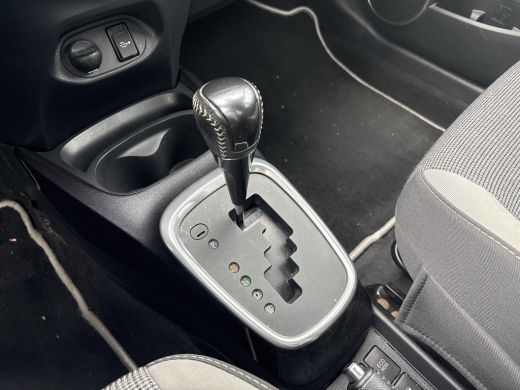 Toyota Yaris 1.5 Hybrid Y20 **NAVIGATIE/ KEYLESS/ CRUISE CONTROL** ActivLease financial lease