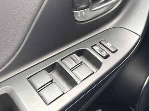 Toyota Yaris 1.5 Hybrid Y20 **NAVIGATIE/ KEYLESS/ CRUISE CONTROL** ActivLease financial lease