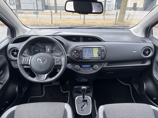 Toyota Yaris 1.5 Hybrid Y20 **NAVIGATIE/ KEYLESS/ CRUISE CONTROL** ActivLease financial lease