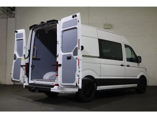 Volkswagen Crafter 2.0 TDI L3 H3 140pk Black Line Airco Navigatie Spoilerpakket ActivLease financial lease