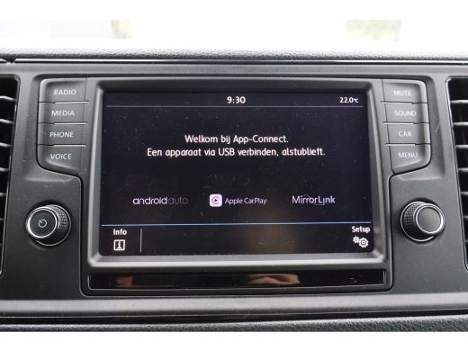 Volkswagen Crafter 2.0 TDI L3 H3 140pk Black Line Airco Navigatie Spoilerpakket ActivLease financial lease