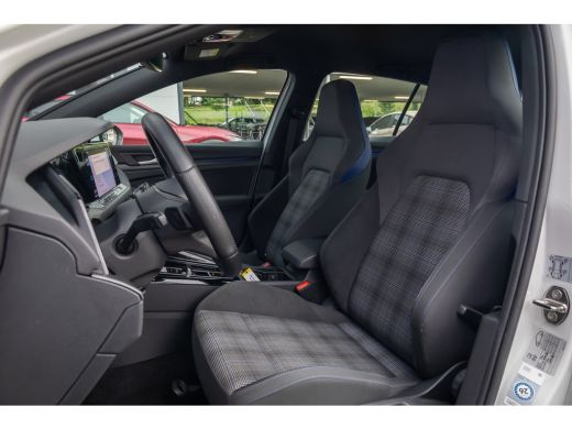 Volkswagen Golf 1.4 eHybrid GTE PHEV 245PK | Stoel+stuur verwarming | Cruise adaptief | Apple Carplay/Android Aut... ActivLease financial lease